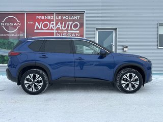 Nissan Rogue SV AWD 2023 à Amos, Québec - 4 - w320h240px