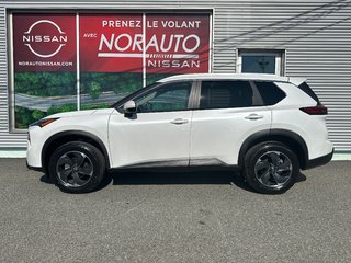Nissan Rogue SV MOONROOF 2025 à Amos, Québec - 2 - w320h240px