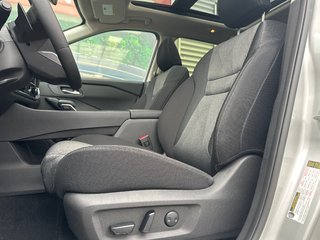 2025 Nissan Rogue SV MOONROOF in Amos, Quebec - 6 - w320h240px