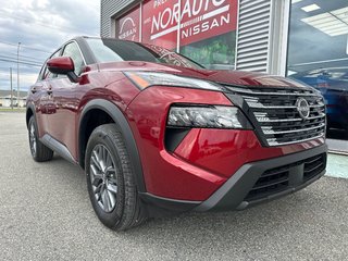 2025 Nissan Rogue S in Amos, Quebec - 2 - w320h240px