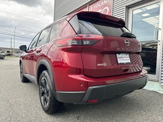 Nissan Rogue SV AWD 2025 à Amos, Québec - 5 - w320h240px