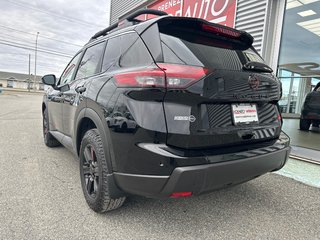 Nissan Rogue Rock Creek 2026 à Amos, Québec - 3 - w320h240px