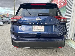 Nissan Rogue SV Moonroof 2026 à Amos, Québec - 5 - w320h240px
