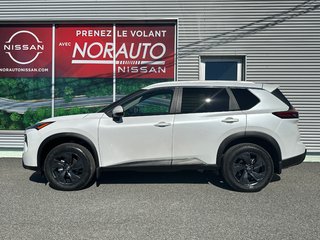 Nissan Rogue SV Moonroof 2026 à Amos, Québec - 2 - w320h240px