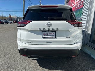 Nissan Rogue SV Moonroof 2026 à Amos, Québec - 5 - w320h240px