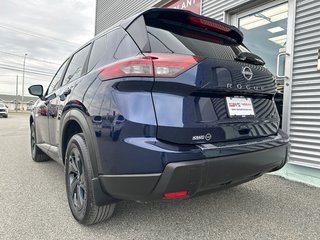 2026 Nissan Rogue SV Moonroof in Amos, Quebec - 3 - w320h240px
