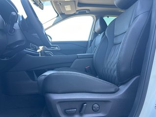 Nissan Rogue Platinum 2026 à Amos, Québec - 6 - w320h240px