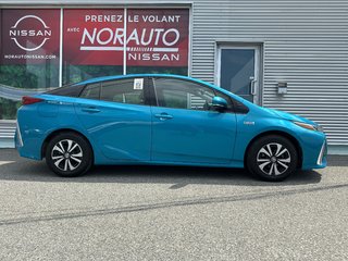 2017 Toyota PRIUS PRIME in Amos, Quebec - 4 - w320h240px