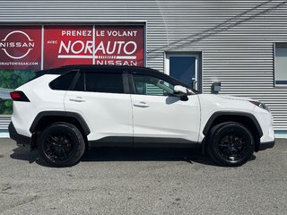 Toyota RAV4 XLE AWD 2019 à Amos, Québec - 4 - w320h240px