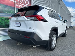 Toyota RAV4 LE AWD 2024 à Amos, Québec - 6 - w320h240px