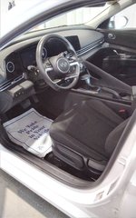 Hyundai Elantra Preferred 2023 à Mont-Laurier, Québec - 3 - w320h240px