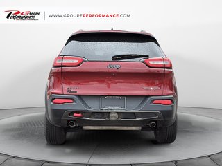 Jeep Cherokee Trailhawk 2016 à Mont-Laurier, Québec - 3 - w320h240px