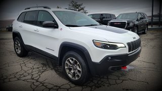 Jeep Cherokee  2021 à Gaspé, Québec - 4 - w320h240px