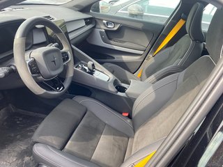 Polestar 2 Performance Plus 2024 à Laval, Québec - 4 - w320h240px