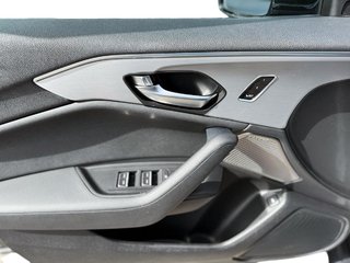 2022 Acura TLX in Quebec, Quebec - 9 - w320h240px