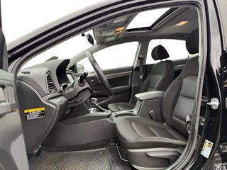 2017 Hyundai Elantra in Quebec, Quebec - 10 - w320h240px