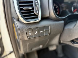 Kia Sportage  2022 à Québec, Québec - 14 - w320h240px