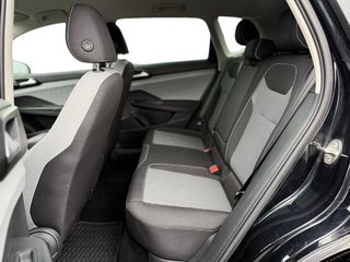Volkswagen Taos  2022 à Québec, Québec - 12 - w320h240px