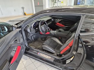 Chevrolet CAMARO COUPE 2LT (2LT) RS , 2023 à Charlemagne, Québec - 6 - w320h240px