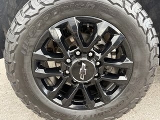 2025 Chevrolet Silverado 2500HD LTZ in Saint-Jérôme, Quebec - 6 - w320h240px
