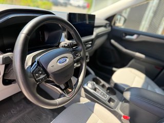 2023 Ford Escape PHEV,CAMÉRA DE RECUL,BANC CHAUFFANT in Saint-Jérôme, Quebec - 4 - w320h240px