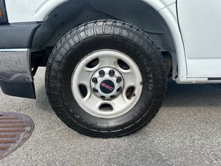 2019 GMC Savana fourgonnette tronquée commercial in Charlemagne, Quebec - 6 - w320h240px
