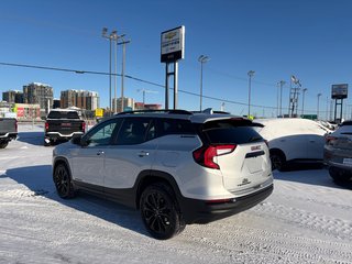 2022 GMC Terrain SLE in Charlemagne, Quebec - 4 - w320h240px
