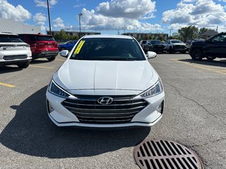 Hyundai Elantra PRIVILÉGIÉ 2020 à Charlemagne, Québec - 2 - w320h240px