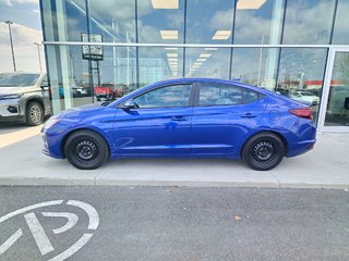 Hyundai Elantra Preferred 2020 à Charlemagne, Québec - 2 - w320h240px