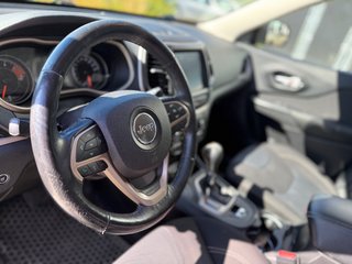 2016 Jeep Cherokee NORTH,CAMÉRA DE RECUL,BANC CHAUFFANT in Saint-Jérôme, Quebec - 4 - w320h240px