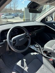Kia Niro EV WIND+, CAMÉRA DE RECUL, BANC CHAUFFANT 2024 à Charlemagne, Québec - 4 - w320h240px