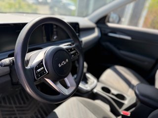 Kia Seltos LX,CAMÉRA DE RECUL,BANC CHAUFFANT 2024 à Saint-Jérôme, Québec - 4 - w320h240px