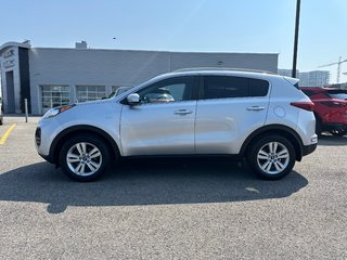 Kia Sportage AWD LX 2017 à Charlemagne, Québec - 3 - w320h240px