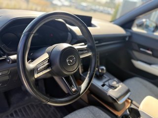 2023 Mazda MX-30 EV GS,CAMÉRA DE RECUL,BANC CHAUFFANT in Charlemagne, Quebec - 4 - w320h240px