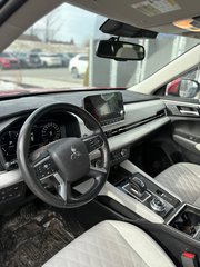 2023 Mitsubishi Outlander PHEV SEL, CAMÉRA DE RECUL, BANC CHAUFFANT in Charlemagne, Quebec - 4 - w320h240px