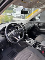 2018 Nissan Rogue S, CAMÉRA DE RECUL, DÉTECTEUR D'ANGLE MORT in Charlemagne, Quebec - 4 - w320h240px