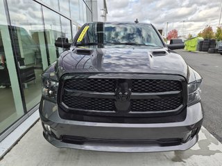 2022 Ram 1500 Classic Express in Charlemagne, Quebec - 2 - w320h240px