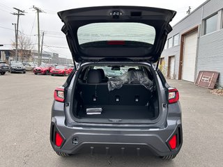 2024  Crosstrek Convenience in Charlemagne, Quebec - 5 - w320h240px