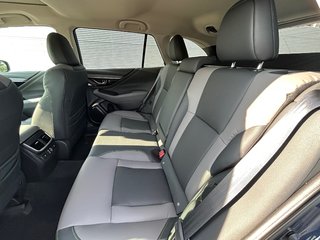 2025  Outback Onyx in Charlemagne, Quebec - 6 - w320h240px