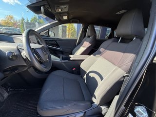 2023 Subaru Solterra BASE, CAMÉRA DE RECUL, BANC CHAUFFANT in Charlemagne, Quebec - 5 - w320h240px