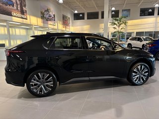 2026 Subaru Solterra AWD Luxury & Black cladding in Charlemagne, Quebec - 3 - w320h240px