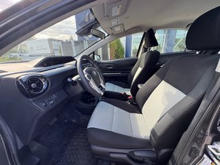 2017 Toyota Prius C TECHNOLOGY, CAMÉRA DE RECUL, BANC CHAUFFANT in Charlemagne, Quebec - 5 - w320h240px