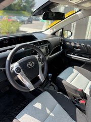 2017 Toyota Prius C TECHNOLOGY, CAMÉRA DE RECUL, BANC CHAUFFANT in Charlemagne, Quebec - 4 - w320h240px
