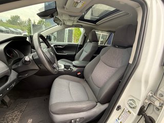 Toyota RAV4 XLE,AWD,CAMÉRA DE RECUL,BANC CHAUFFANT 2019 à Saint-Jérôme, Québec - 6 - w320h240px