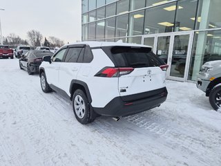 Toyota RAV4 LE AWD 2023 à Charlemagne, Québec - 4 - w320h240px