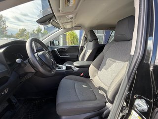 Toyota RAV4 LE,AWD,CAMÉRA DE RECUL,BANC CHAUFFANT 2024 à Charlemagne, Québec - 5 - w320h240px