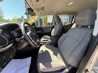Toyota Tacoma SR5,4X4,SUSPENSION TRD,CAMÉRA DE RECUL 2023 à Charlemagne, Québec - 5 - w320h240px