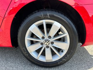 Volkswagen Jetta  2016 à Charlemagne, Québec - 6 - w320h240px