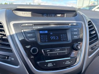 2014 Hyundai Elantra GL in Miramichi, New Brunswick - 5 - w320h240px