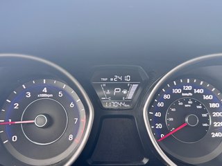 Hyundai Elantra L+ 2016 à Miramichi, Nouveau-Brunswick - 2 - w320h240px